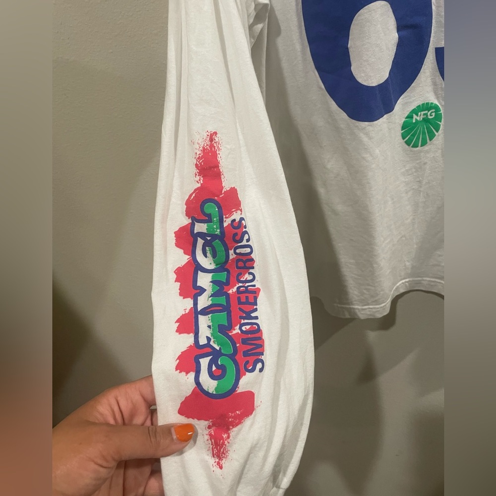 Graphic Long Sleeve - Picture 3 of 3